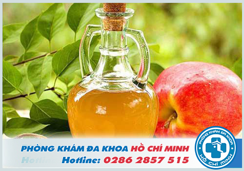 Giấm rượu táo giúp cải thiện khí hư bất thường và khử mùi vùng kín